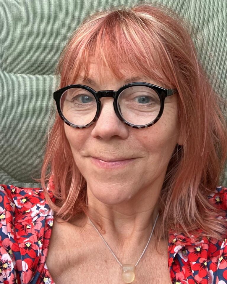 Angela Thwaites
