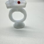 Ring Thing (White/lilac/sofa red baed)